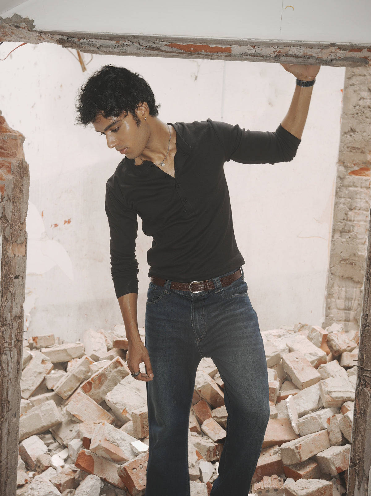 SHUI Signature Henley