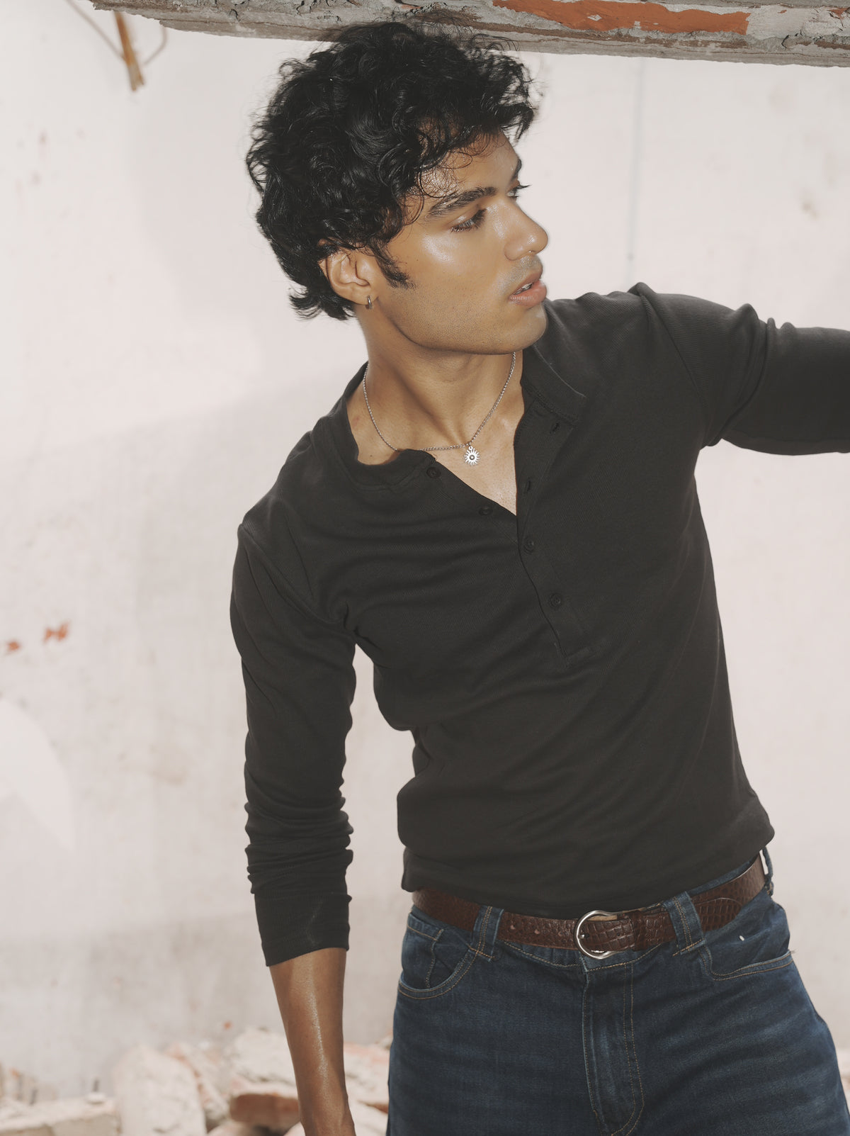 SHUI Signature Henley
